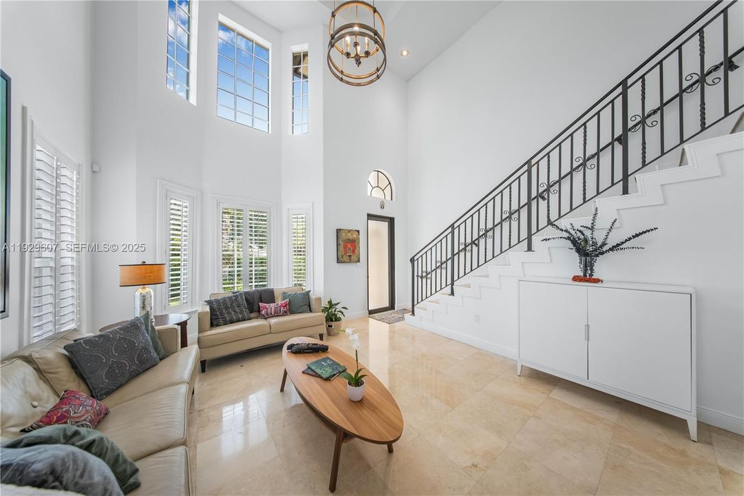 For Rent: $7,000 (4 beds, 3 baths, 2316 Square Feet)