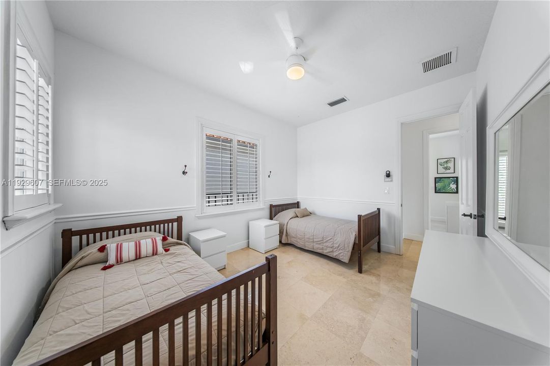 For Rent: $7,000 (4 beds, 3 baths, 2316 Square Feet)