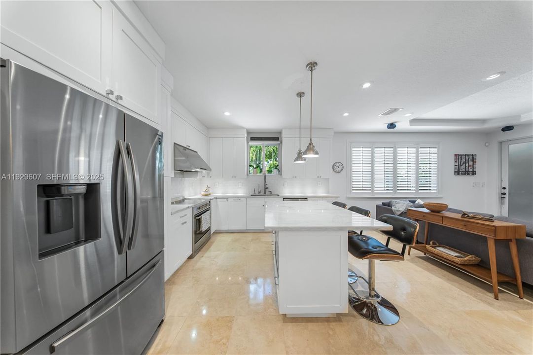 For Rent: $7,000 (4 beds, 3 baths, 2316 Square Feet)