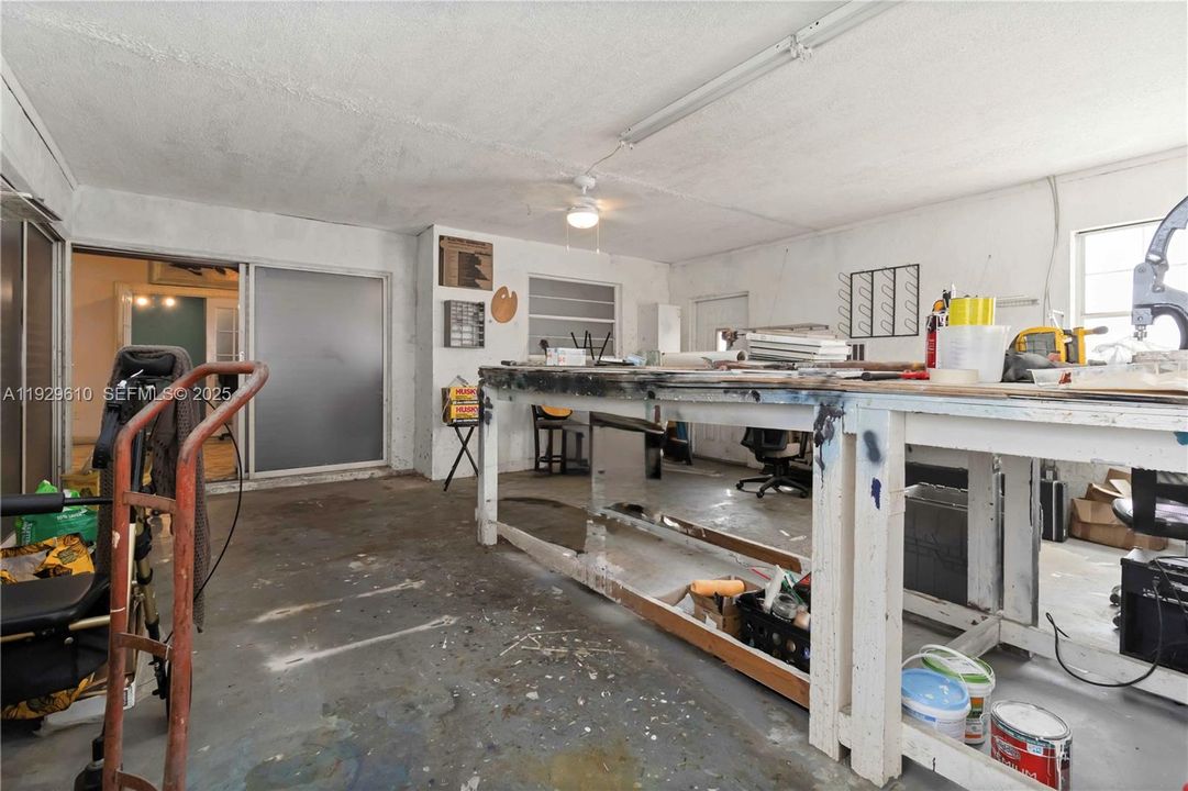 For Sale: $549,000 (4 beds, 2 baths, 2071 Square Feet)