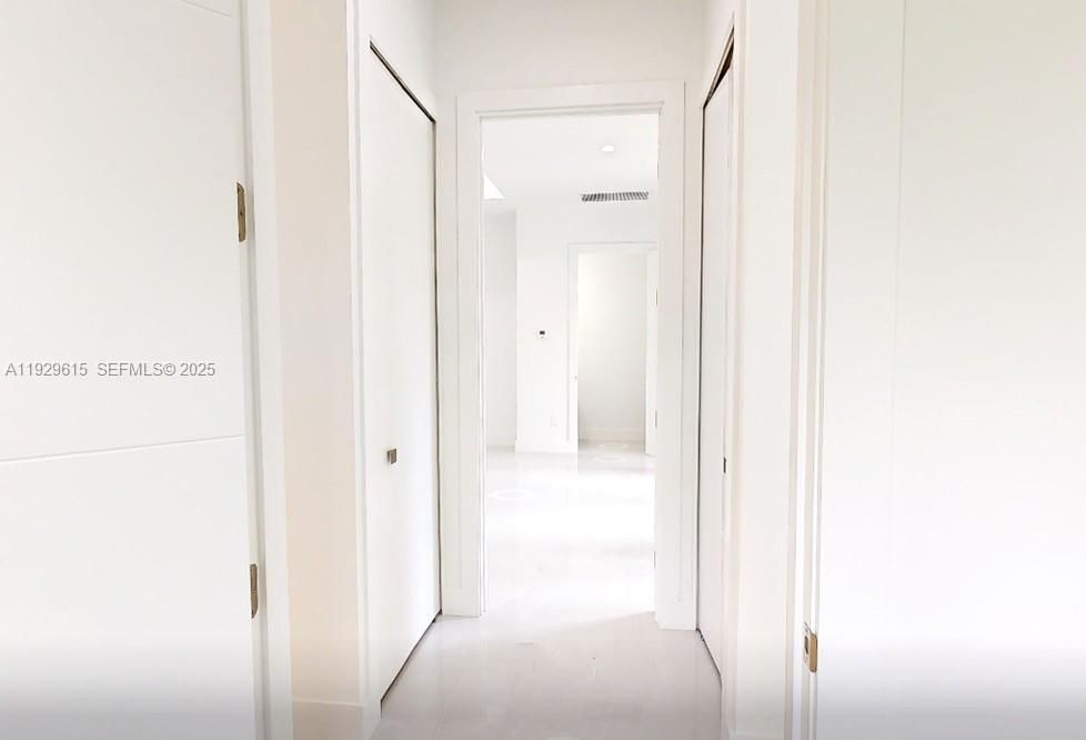 待售: $830,000 (4 贝兹, 3 浴室, 2500 平方英尺)