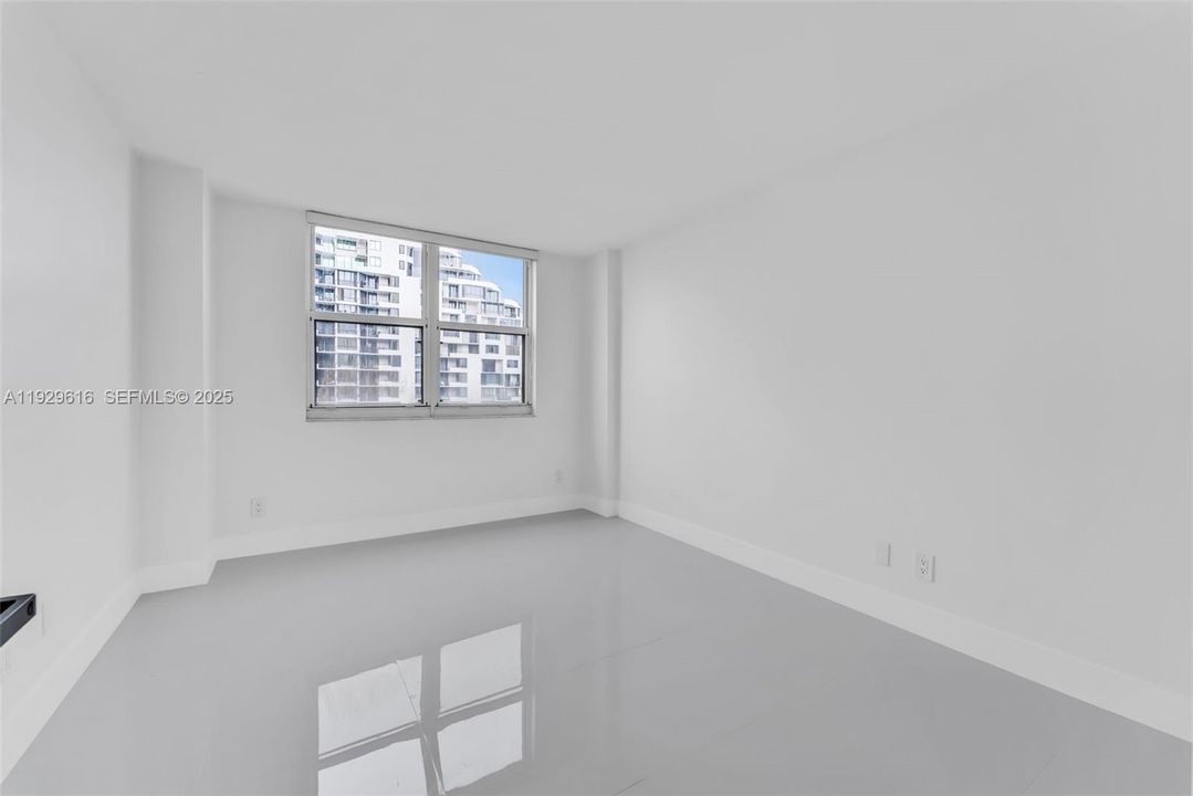 En Renta: $3,995 (2 camas, 2 baños, 1065 Pies cuadrados)