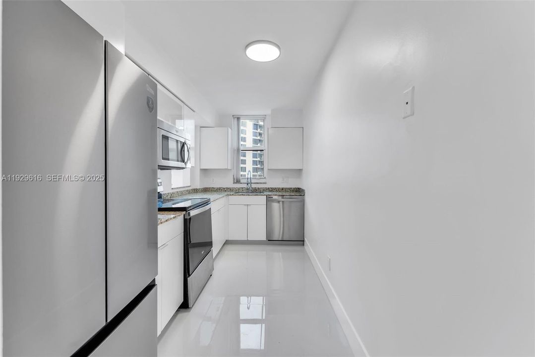 En Renta: $3,995 (2 camas, 2 baños, 1065 Pies cuadrados)