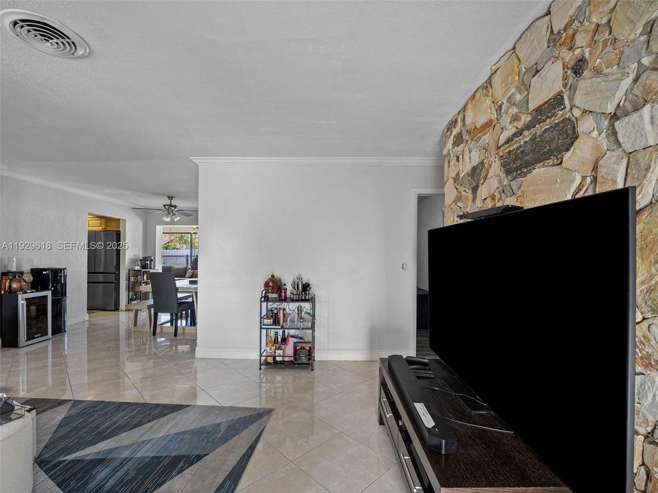 待售: $579,000 (3 贝兹, 2 浴室, 1473 平方英尺)