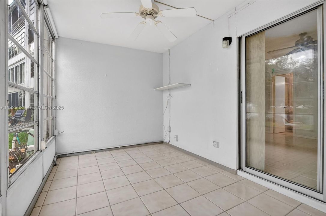 待售: $95,000 (1 贝兹, 1 浴室, 700 平方英尺)