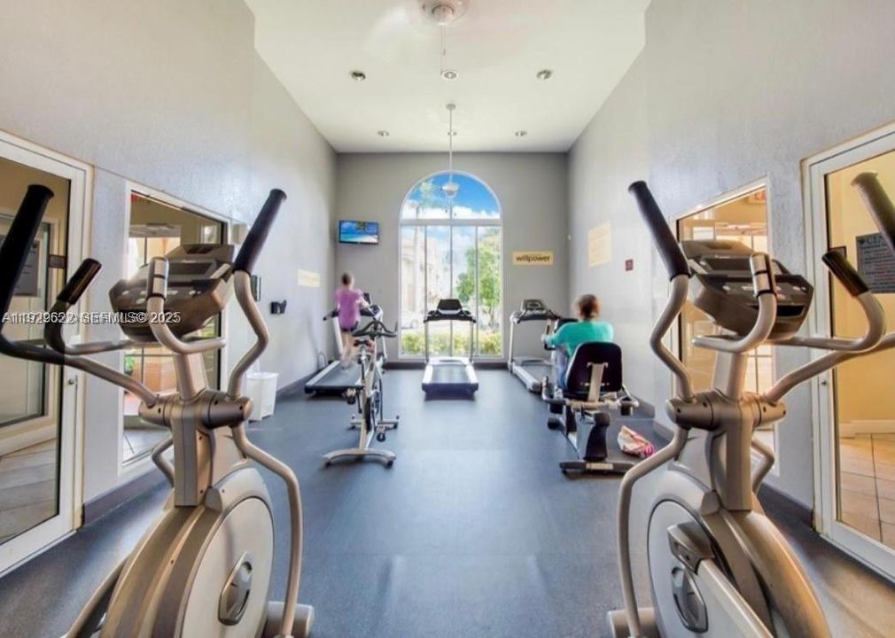 В аренду: $3,000 (3 спален, 2 ванн, 1364 Квадратных фут)