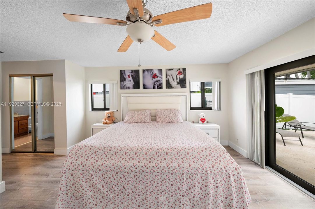 待售: $690,000 (4 贝兹, 3 浴室, 1976 平方英尺)