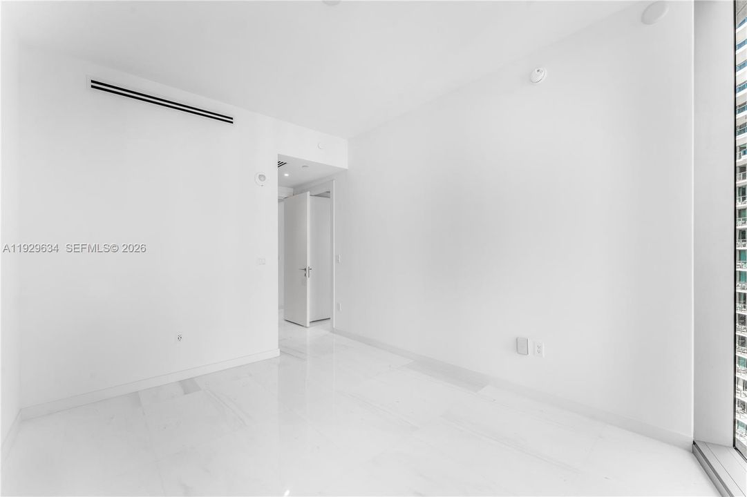 En Renta: $14,990 (3 camas, 2 baños, 2250 Pies cuadrados)