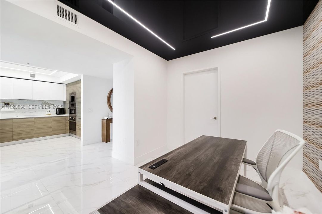 В аренду: $6,100 (2 спален, 3 ванн, 1524 Квадратных фут)