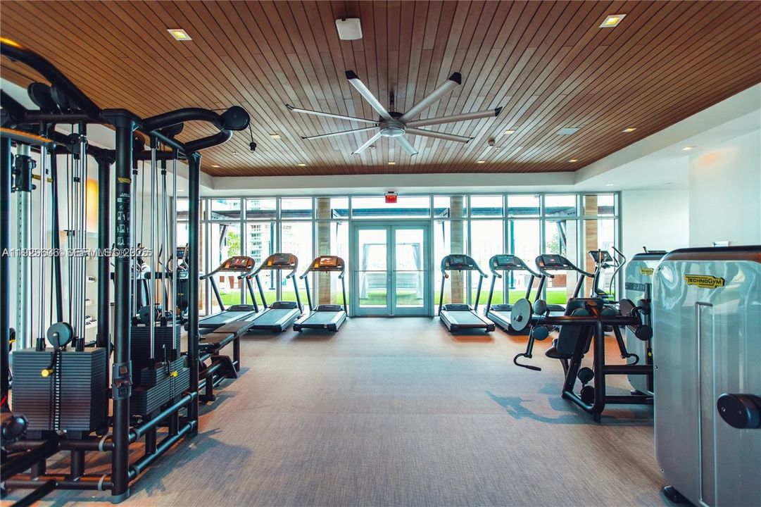 В аренду: $6,100 (2 спален, 3 ванн, 1524 Квадратных фут)