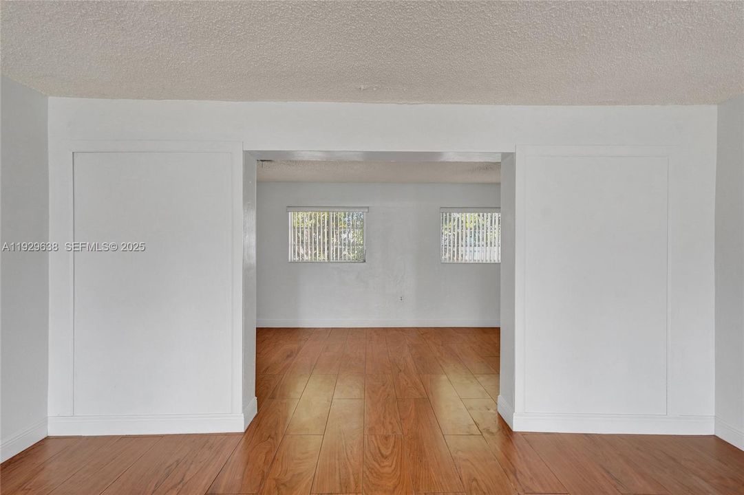 Vendido Recientemente: $525,000 (3 camas, 2 baños, 1671 Pies cuadrados)