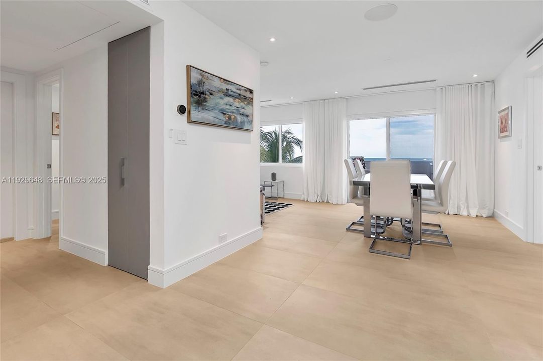 В аренду: $6,500 (3 спален, 2 ванн, 902 Квадратных фут)