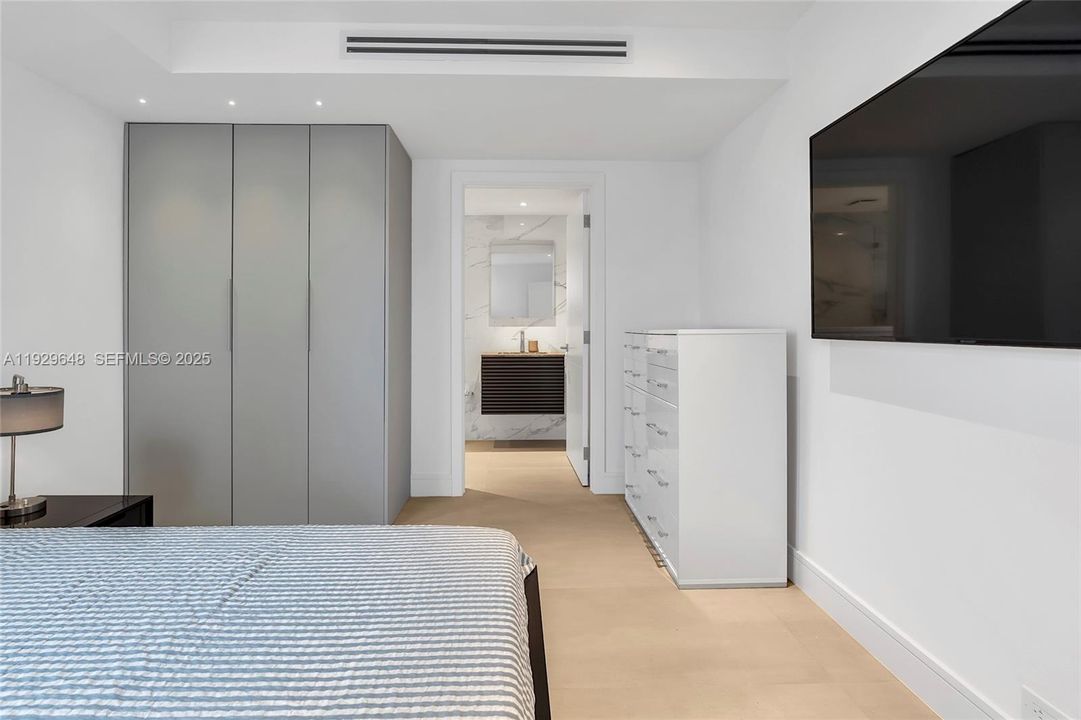 В аренду: $6,500 (3 спален, 2 ванн, 902 Квадратных фут)