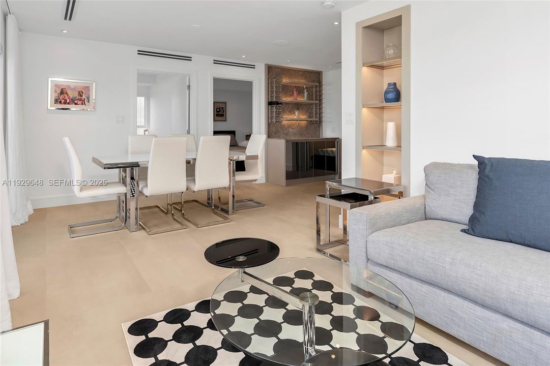 В аренду: $6,500 (3 спален, 2 ванн, 902 Квадратных фут)