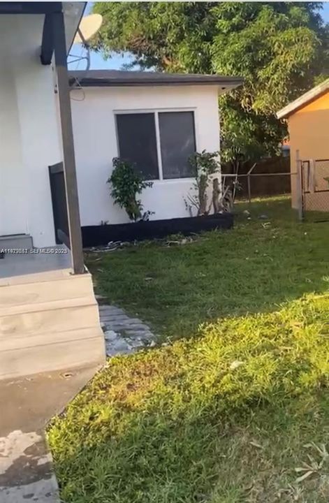 待售: $485,000 (3 贝兹, 2 浴室, 1107 平方英尺)