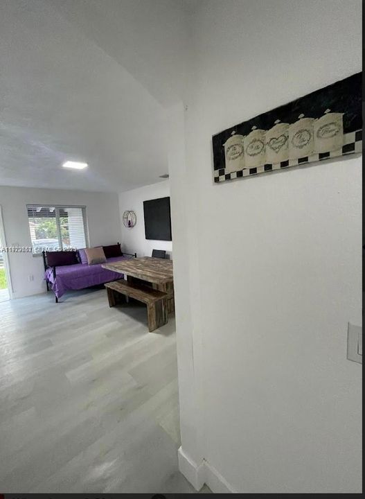 待售: $485,000 (3 贝兹, 2 浴室, 1107 平方英尺)