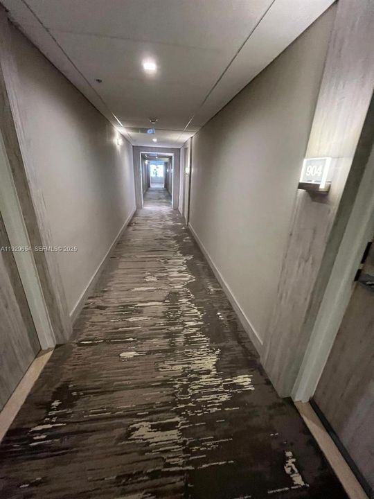 На продажу: $3,300 (0 спален, 1 ванн, 481 Квадратных фут)