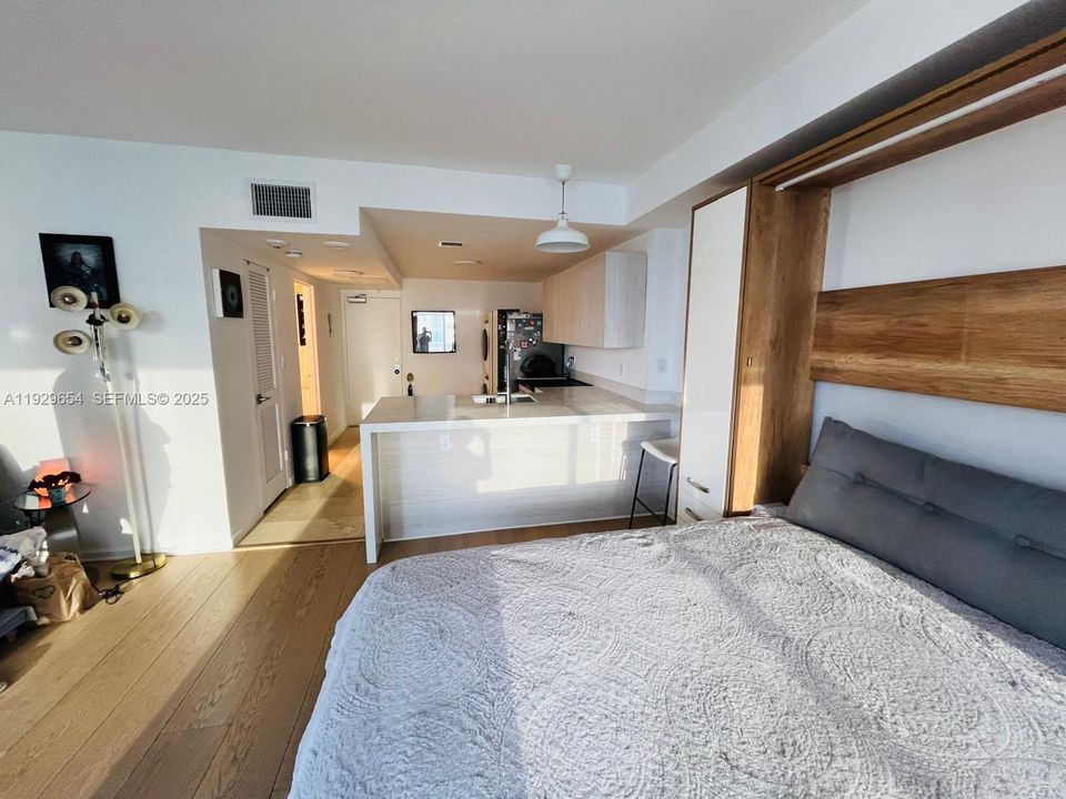 На продажу: $3,300 (0 спален, 1 ванн, 481 Квадратных фут)