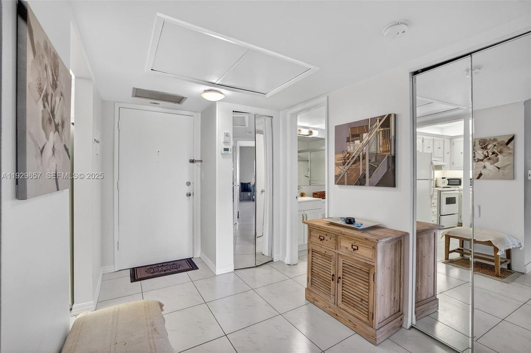 На продажу: $132,917 (1 спален, 1 ванн, 675 Квадратных фут)