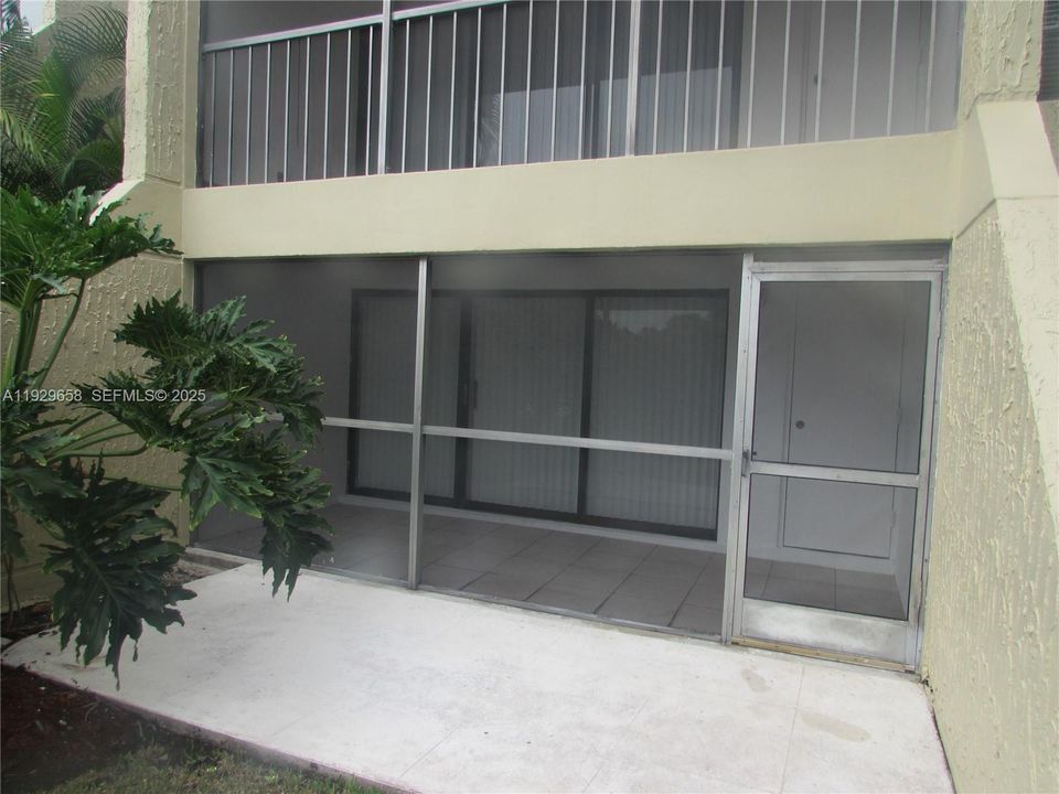 出租: $1,990 (1 贝兹, 1 浴室, 812 平方英尺)