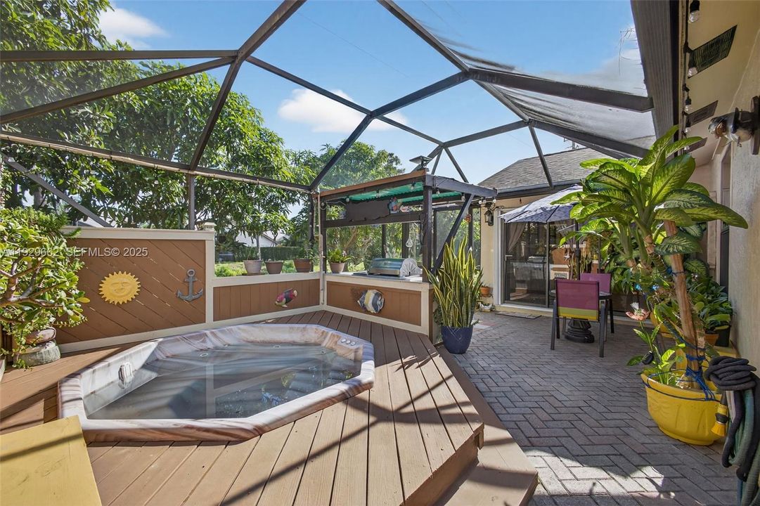 待售: $559,900 (3 贝兹, 2 浴室, 1579 平方英尺)