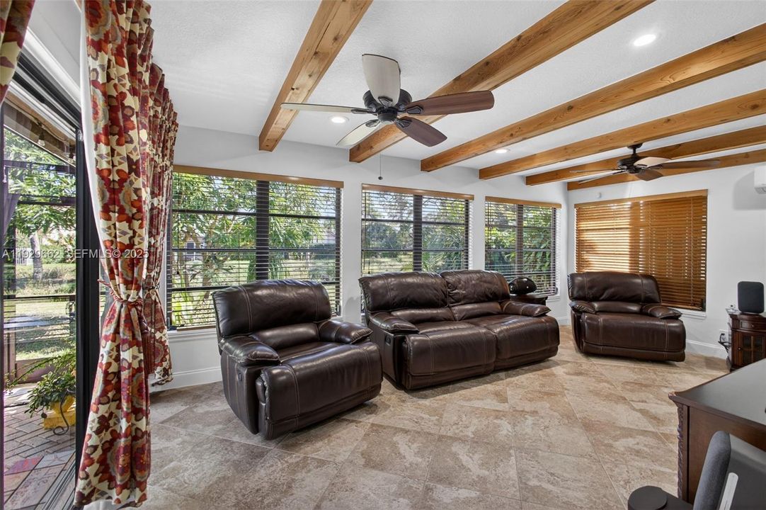 待售: $559,900 (3 贝兹, 2 浴室, 1579 平方英尺)