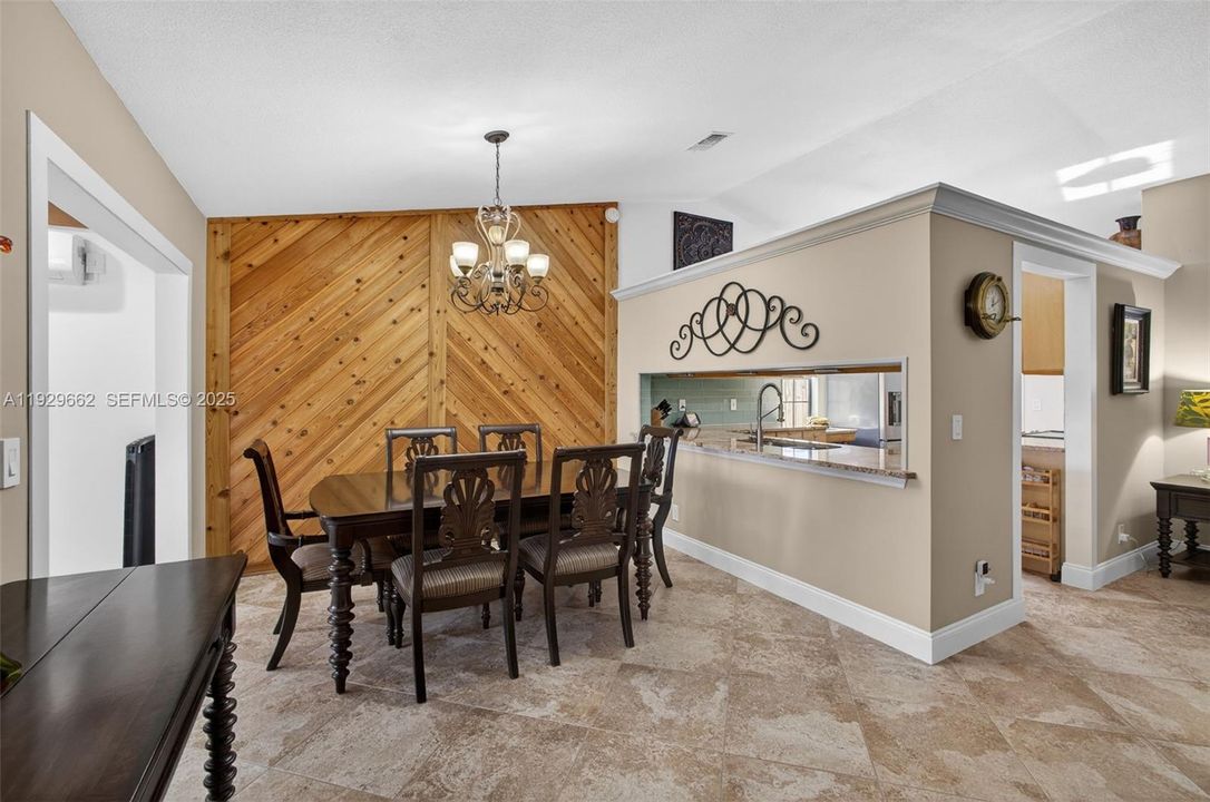 待售: $559,900 (3 贝兹, 2 浴室, 1579 平方英尺)