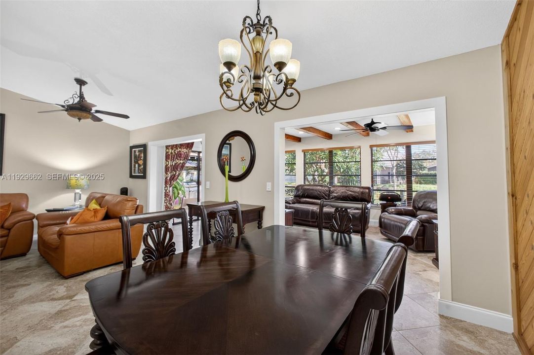 待售: $559,900 (3 贝兹, 2 浴室, 1579 平方英尺)