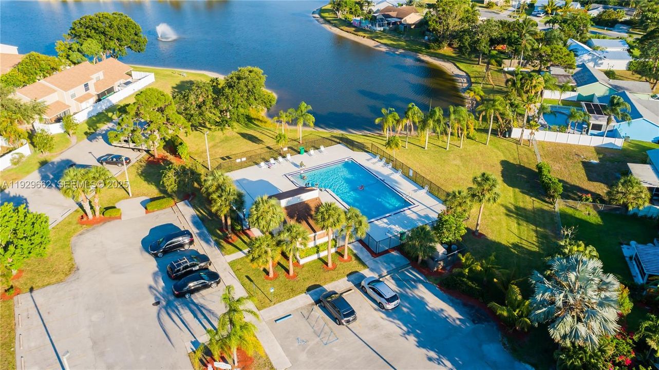 待售: $559,900 (3 贝兹, 2 浴室, 1579 平方英尺)