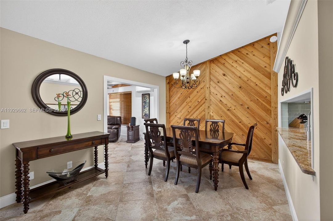 待售: $559,900 (3 贝兹, 2 浴室, 1579 平方英尺)