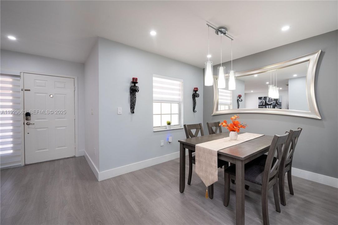 For Rent: $3,200 (3 beds, 2 baths, 1848 Square Feet)