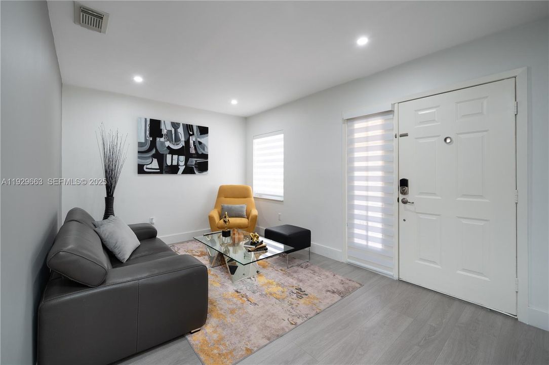 For Rent: $3,200 (3 beds, 2 baths, 1848 Square Feet)