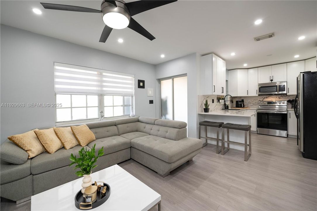 For Rent: $3,200 (3 beds, 2 baths, 1848 Square Feet)