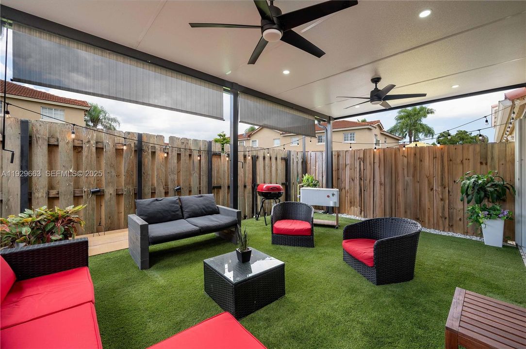 For Rent: $3,200 (3 beds, 2 baths, 1848 Square Feet)