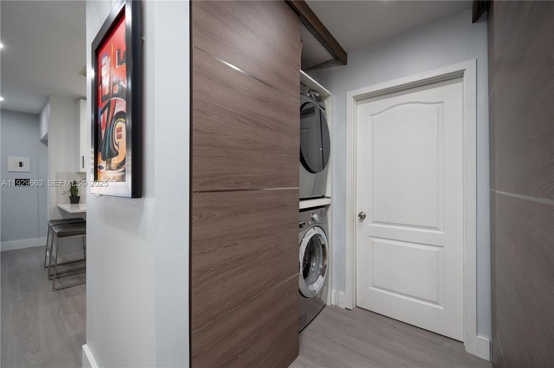 For Rent: $3,200 (3 beds, 2 baths, 1848 Square Feet)