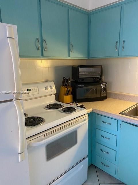 出租: $2,200 (2 贝兹, 1 浴室, 848 平方英尺)