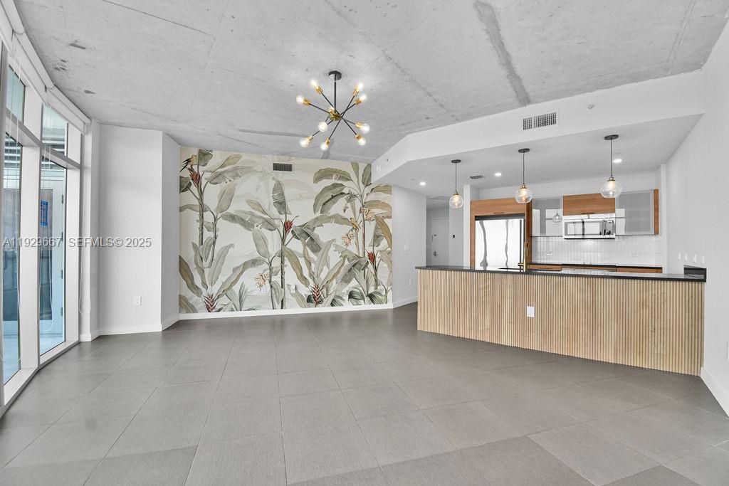 На продажу: $710,000 (2 спален, 2 ванн, 1181 Квадратных фут)