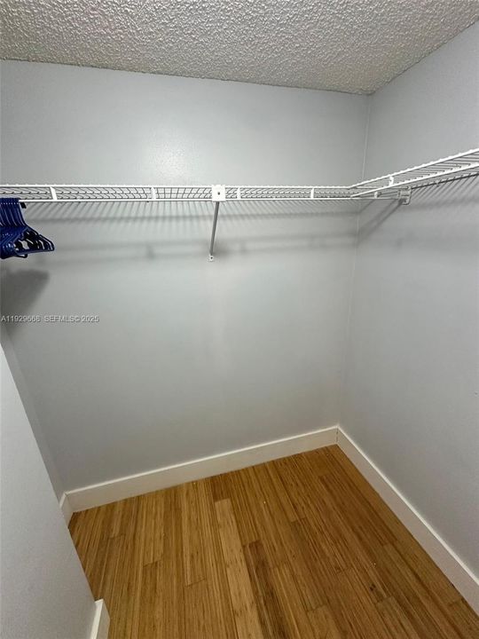 В аренду: $2,500 (2 спален, 2 ванн, 1350 Квадратных фут)