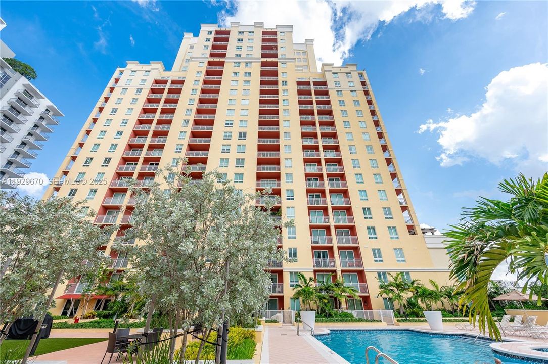 На продажу: $510,000 (2 спален, 2 ванн, 1155 Квадратных фут)