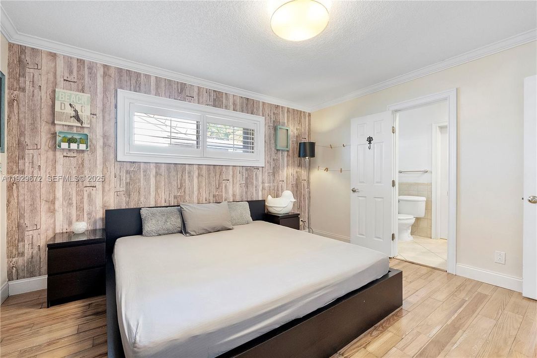 For Sale: $1,250,000 (4 beds, 3 baths, 2122 Square Feet)