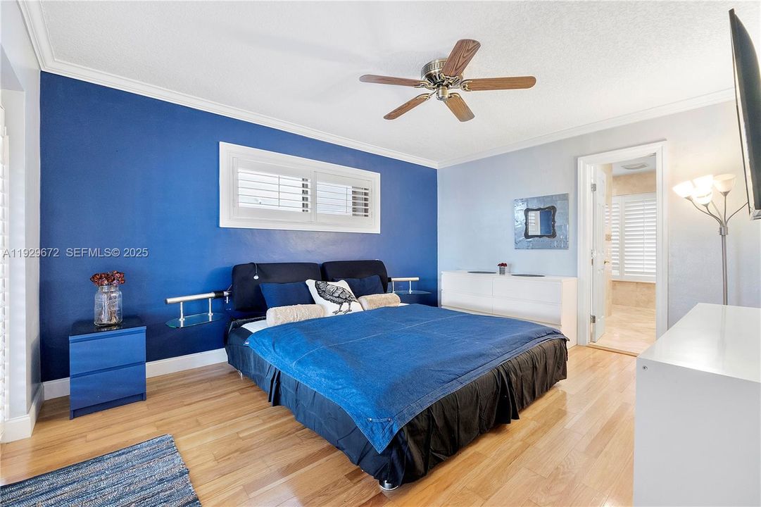 For Sale: $1,250,000 (4 beds, 3 baths, 2122 Square Feet)