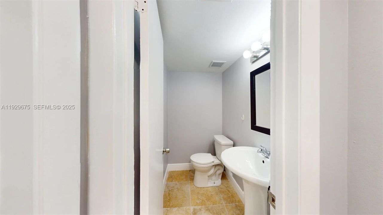 For Rent: $3,600 (3 beds, 2 baths, 1488 Square Feet)