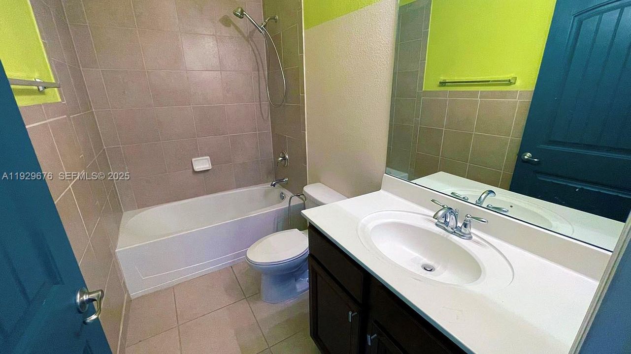 En Venta: $630,000 (4 camas, 3 baños, 1837 Pies cuadrados)