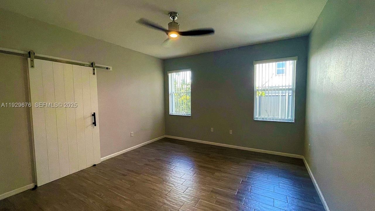 En Venta: $630,000 (4 camas, 3 baños, 1837 Pies cuadrados)