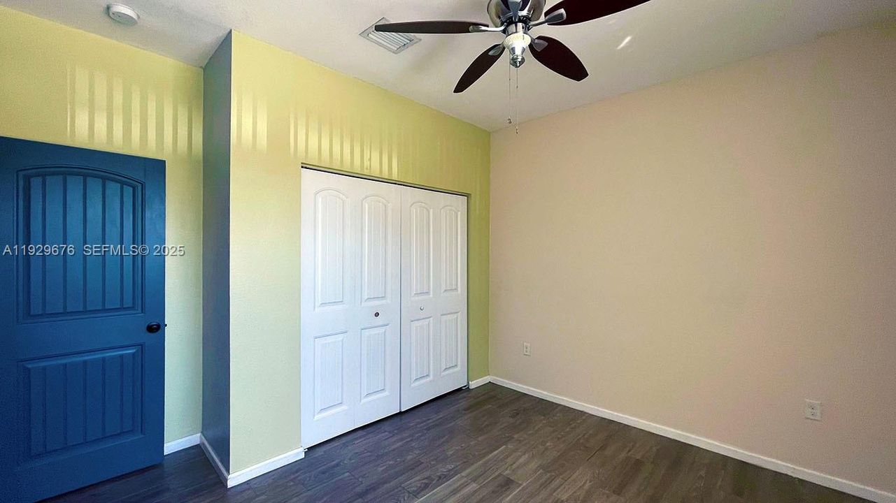 En Venta: $630,000 (4 camas, 3 baños, 1837 Pies cuadrados)