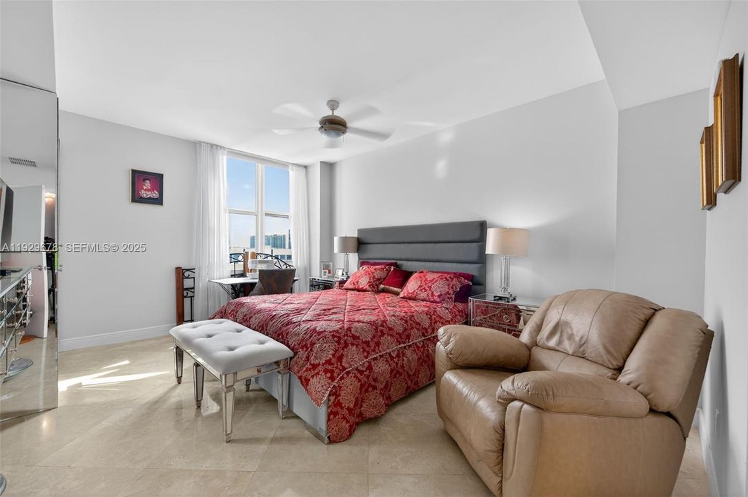 待售: $850,000 (3 贝兹, 2 浴室, 1866 平方英尺)