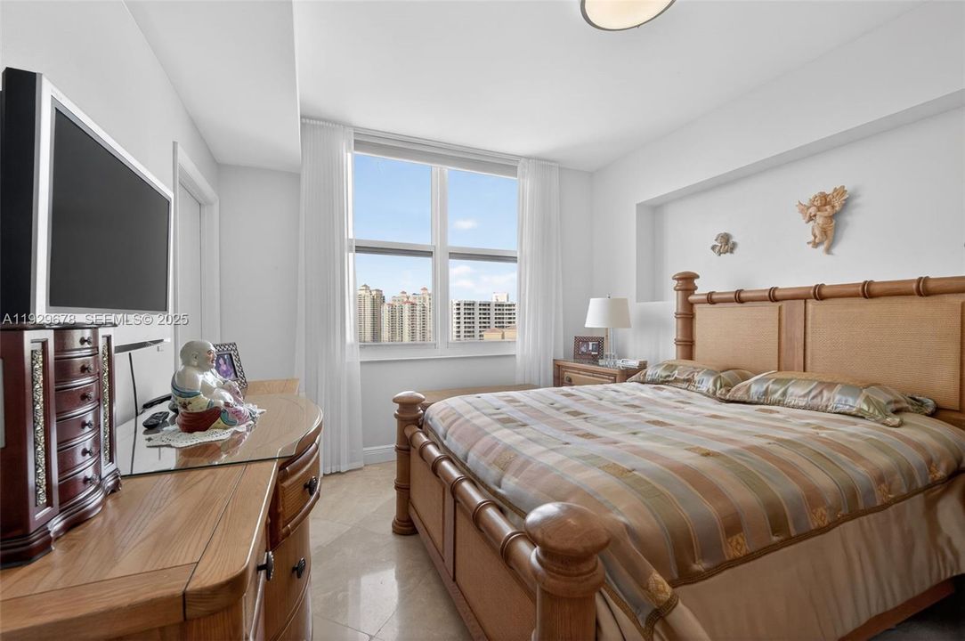 待售: $850,000 (3 贝兹, 2 浴室, 1866 平方英尺)