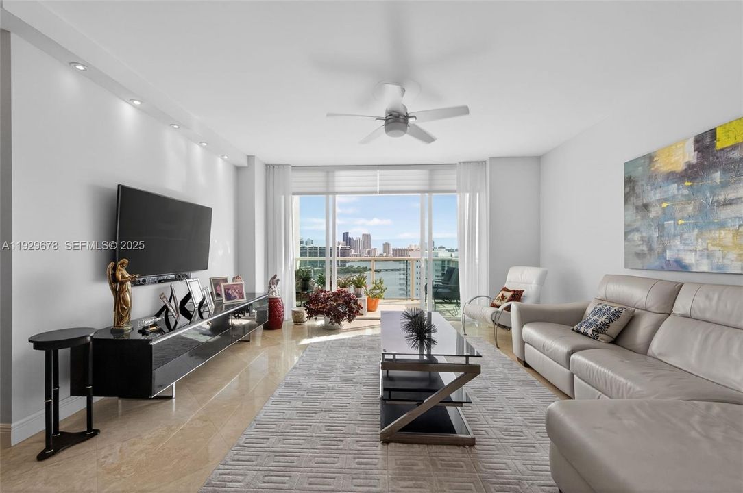 待售: $850,000 (3 贝兹, 2 浴室, 1866 平方英尺)