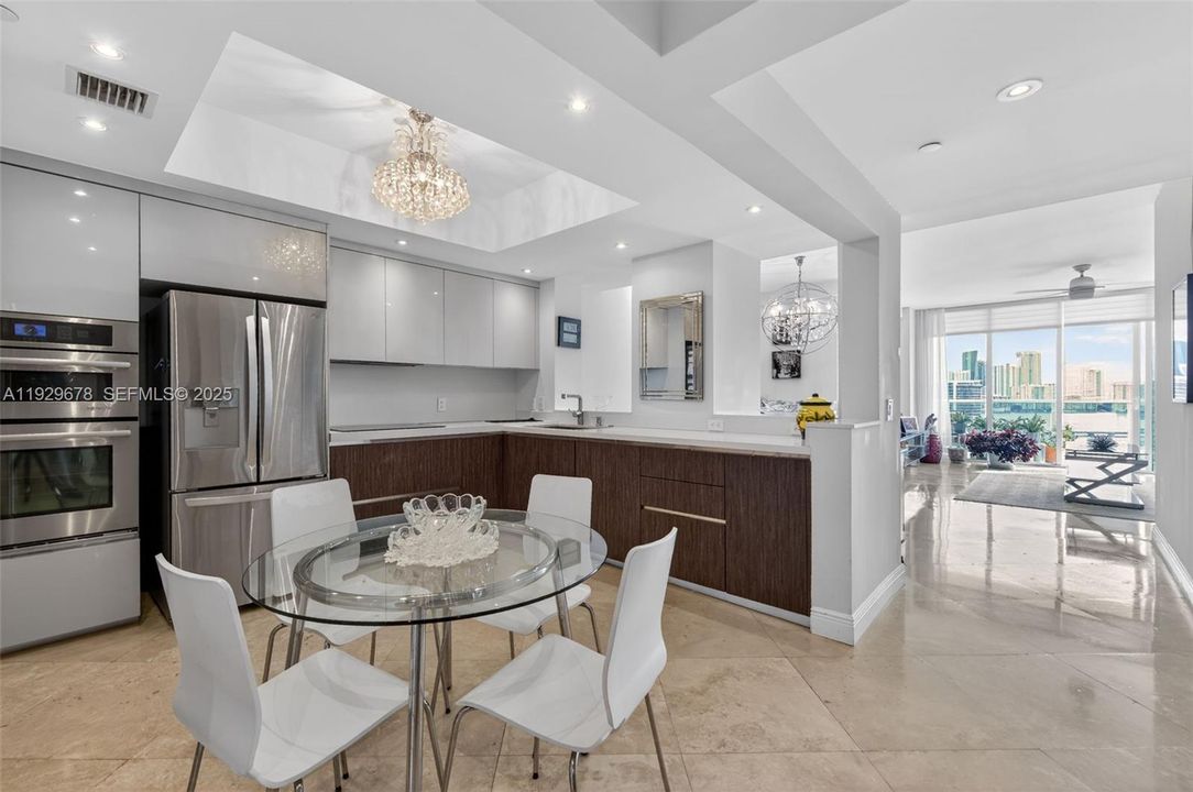 待售: $850,000 (3 贝兹, 2 浴室, 1866 平方英尺)