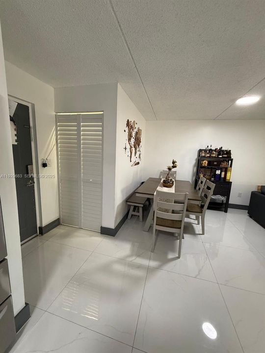 En Renta: $1,950 (1 camas, 1 baños, 749 Pies cuadrados)